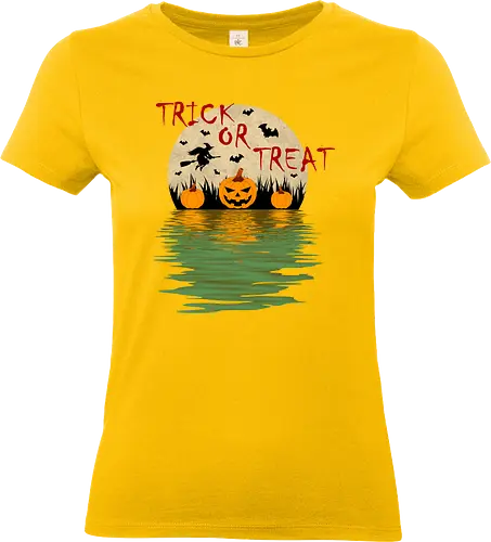 Trick Or Treat Halloween Art - halloween, funny halloween, funny quote, geek, happy halloween, humor, joke, meme, memes, nerd, parody, spooky, trick or treat, vintage halloween art - Standard T-Shirt (Frauen)