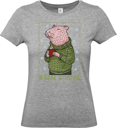 Warm and Cozy - capy, capybara, christmas, merry christmas, xmas, cocoa, cozy, holiday, cozy holidays, winter, winter time - Standard T-Shirt (Frauen)