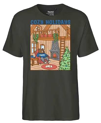 Cozy Holidays in the Cabin - cottage, cabin, Xmas, cozy, holiday, snowfall, snow, warm, merry Christmas, Christmas, bear - Fairtrade T-Shirt