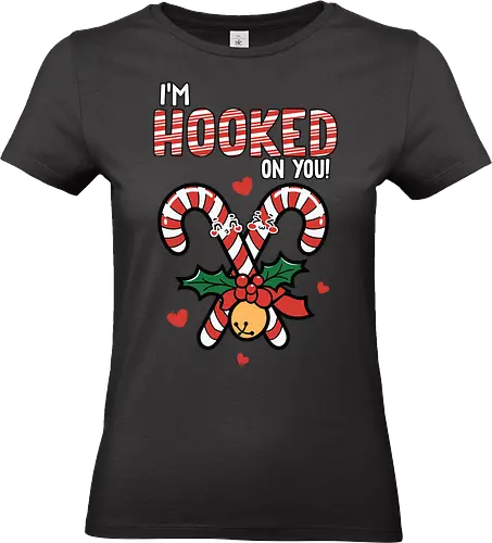 I'm hooked on you - christmas, candy canes, holly, bell, hearts, festive, typography, winter, holiday, fun - Standard T-Shirt (Frauen)