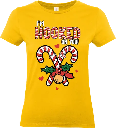 I'm hooked on you - christmas, candy canes, holly, bell, hearts, festive, typography, winter, holiday, fun - Standard T-Shirt (Frauen)