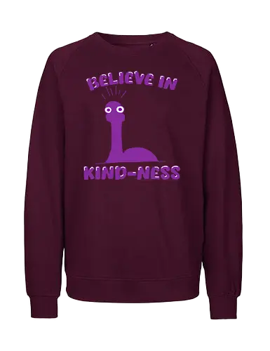 Believe in Kind-Ness (Glaube an Freundlichkeit) - Freundlichkeit, Nessie, Loch Ness, Cartoon, Design, Positivität, skurril, Humor, süß, einzigartig, lustig, Monster, Seeungeheuer, mystisch, mysteriös, guter Vibe, Spaß, Botschaft, Comic, niedlich, fantasievoll, Schottland, Legende, Kreatur, fröhlich, cryptid, kawaii, cute - Fairtrade Sweatshirt