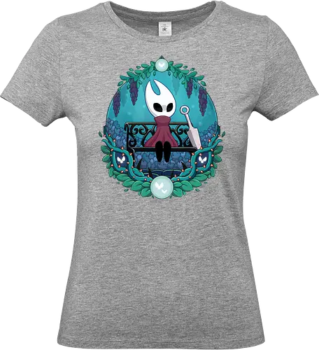Hornet - game, gamer, indie game, indie, hollow, Bug Knight, Bounty Hunter, metroidvania, video game, games, gaming, ghost, little ghost, knight, castlecore, blue, cozy, hornet, quirrel - Standard T-Shirt (Frauen)