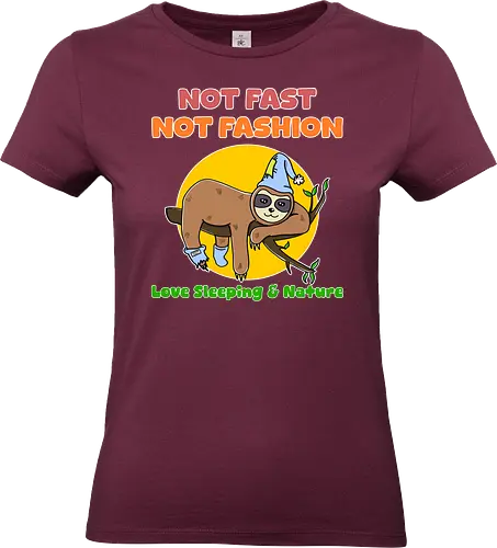Not Fast Not Fashion Sloth (Nicht Schnell Nicht Mode Faultier) - pyjama, nachtmütze, faultier, faul, schläfer, natur, schlafanzug, slow life, eco humor, schlafenszeit, süßes tier, naturfreund, entspannt, bequem, nicht schnell, cartoon faultier, chillig, müde, waldtier, slow fashion witz, faultier shirt, introvertiert, wildtier, sarkastisch, lustiges faultier - Standard T-Shirt (Frauen)