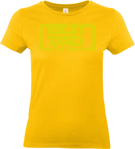 BEST DAD IN THE GALAXY - father's day, galaxy, yellow text, olive background, minimalist, typography, sci-fi theme, bold design, famous style, parent appreciation - Standard T-Shirt (Frauen)