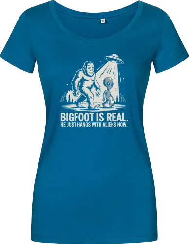 Bigfoot is real. He just hangs with aliens now