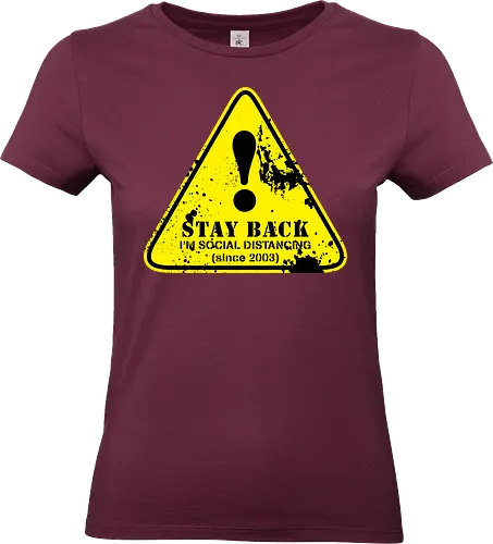 social distance sign  - word, comedy, sarcasm, parody, font, typography, fun, funny, meh, meme, reaction - Standard T-Shirt (Frauen)