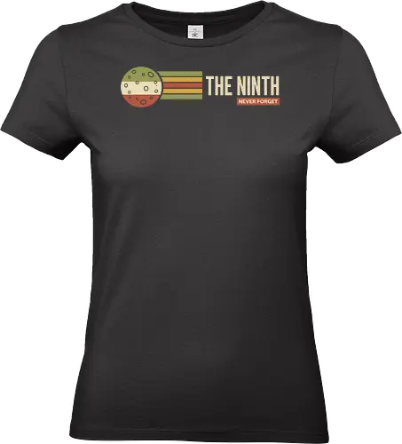 The Ninth Planet: Never Forget Retro Design - Pluto, the ninth, never forget, planet, astronomy, solar system, science shirt, retro space, vintage aesthetic, nostalgic, dwarf planet, outer space, science humor, teacher gift, celestial, space lover - Standard T-Shirt (Frauen)