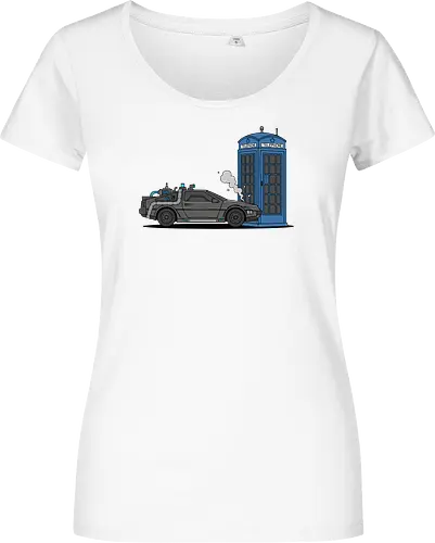 Time Machine Fender Bender - DeLorean vs. TARDIS