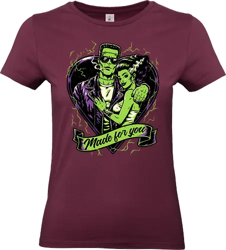 Frankenstein Monster Love - Science Fiction, Science, Halloween, Frankenstein, Bride Of Frankenstein, Bride, Cool, Couple, Love, Monsters, Monster, Spooky, Classic Horror, Horror, Gothic Horror, Folk Horror, Movies, Movie, Classic, Cult Classic, Creepy, Scary, Valentine's Day, Valentines Day, Valentines, Valentine - Standard T-Shirt (Frauen)