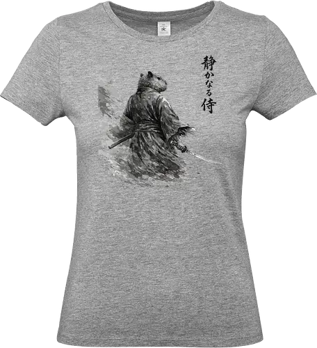 Dunkler Capybara Samurai Japanischer Tuschestil - dunkler capybara, samurai tuschekunst, japanischer krieger, capybara dunkel, sumi-e dunkel, moody japan kunst, capybara silhouette, tusche malerei, dramatischer samurai, nager krieger, vintage tusche, japanisches tier dunkel, capybara kunst, brush painting - Standard T-Shirt (Frauen)