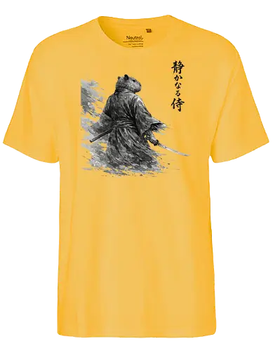 Dunkler Capybara Samurai Japanischer Tuschestil - dunkler capybara, samurai tuschekunst, japanischer krieger, capybara dunkel, sumi-e dunkel, moody japan kunst, capybara silhouette, tusche malerei, dramatischer samurai, nager krieger, vintage tusche, japanisches tier dunkel, capybara kunst, brush painting - Fairtrade T-Shirt
