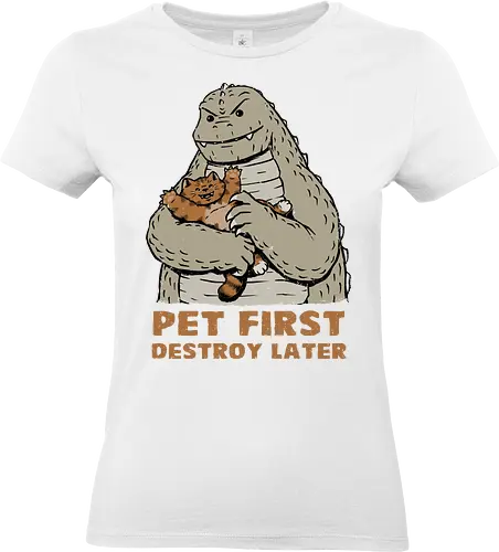 Pet Now, Destroy Later - kaiju, cute monster, kaiju neko, kawaii kaiju, cute kaiju, cute cat, kaiju cat, nekozilla, kaijuzilla, monster cat, pet first - Standard T-Shirt (Frauen)