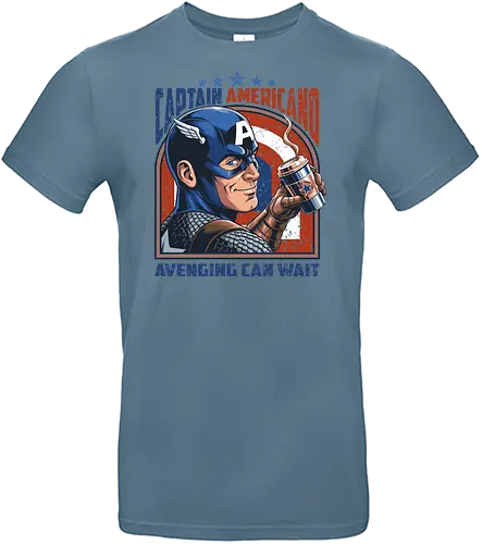 Kapitän Americano - Captain Americano, Superheldenparodie, Kaffeeliebhaber, lustiger Kaffee, Rache kann warten, Comic-Humor, Koffeinsüchtiger, lustiger Superheld, Kaffeewortspiel, Superheldenkaffee, Morgenkaffee, nerdiger Kaffee, Barista-Humor, Comicfan, patriotischer Superheld - Standard T-Shirt