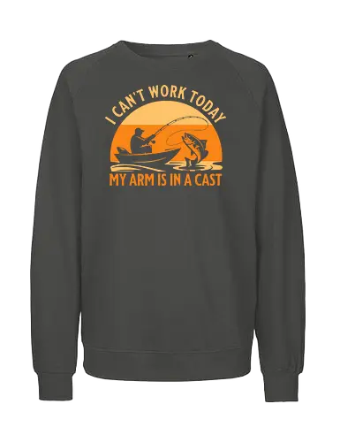 Ich Kann Heute Nicht Arbeiten, Mein Arm Ist Im Gips – Lustiges Angler T-Shirt - Angeln, Angler Shirt, lustiges Angler T-Shirt, Angeln Geschenk, Fischer Geschenk, Angel Humor, lustiger Spruch, Angel Spruch, Sportfischen, Hobbyangler, Angelurlaub, Bootsangeln, Seeangeln, Flussangeln, Barschangeln, Hechtangeln, Forellenangeln, Angelzubehör, Angelrute, Angelrolle, Fischfang, Fischer Kleidung, Outdoor Shirt, Naturfreund, Freizeitangler, Angel Fan, Angelmotiv, Vintage Angeln, Retro Angeln, Sonnenuntergang Design, Papa Angler, Opa Angler, Geschenk für Angler, Geburtstag Angler, Vatertag Geschenk, Weihnachtsgeschenk Angler, Angler Leben, Angel Leidenschaft, Petrijünger, Fischerei, Angelboot, Angeltrip, Angler Humor, Arbeit Witz, lustiges Geschenk, Angel Outfit, Männer T-Shirt, Fischer Motiv, Angeln macht glücklich. - Fairtrade Sweatshirt