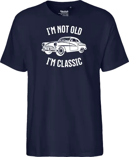 Ich bin nicht alt, ich bin ein Klassiker - Ich bin nicht alt ich bin ein Klassiker, Oldtimer, Oldtimer Fan, Klassiker Auto, Vintage Auto, Retro Auto, Auto Liebhaber, Automobil, Klassiker Fahrzeug, Nostalgie, Mechaniker, Werkstatt, Autosammler, Auto Treffen, Garagenleben, Retro Stil, Klassiker Design, Fahrzeug Liebhaber, Auto Geschenk, Oldschool, Klassiker, Auto Humor, Historisches Auto, Retro Fahrzeug, Automobilkunst - Fairtrade T-Shirt
