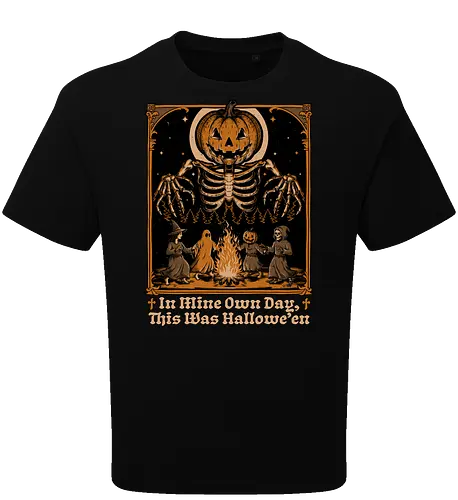 Halloween Medieval Dance - Halloween, Halloween Humor, Halloween Design, Halloween Art, Halloween Aesthetic, Halloween Pumpkin, Halloween Vibes, Spooky, Spooky Season, Creepy, Creepy Cute, Scary, Scary Art, Candy, Pumpkins, Pumpkin, Ghost, Jack-o-lantern, Jack O Lantern Design, Jack O Lantern, Witch, Skeleton, Skull, Forest, Dark, Night, Spirit, Dance, Dancing, Medieval - Oversize T-Shirt