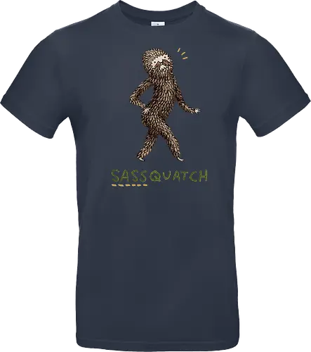 Braunes Pelziges Wesen Freche Pose Haltung Rosige Wangen - braunes pelziges eitles Wesen, elegante selbstbewusste mythische Pose, rosige Wangen goldener Glanz, Wald Legende Wortspiel, kreative Haltung Humor Kunst, handgefertigte Wesen Illustration, strukturiertes braunes beiges Fell, lustige moosgrüne Typografie, Popkultur Humor Geschenk, mythisches Wesen Haltung Shirt, Stadtlegende süße Illustration, Folklore Wesen Humor Kunst, pelziger Charakter Laufsteg Pose, Wald Wesen Pop Humor, kreatives englisches Folklore Wortspiel - Standard T-Shirt
