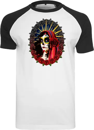 Frauenporträt mit Totenkopf-Make-up und Rosen - La Catrina, Frauenporträt, rote Rosen, Volkstradition, farbenfrohe Kunst, bunter Schleier, kulturelle Symbolik, lebendige Illustration, Blumenrahmen, markierte Augen, folkloristischer Stil, Ahnenfeier, lateinamerikanische Kunst, künstlerisches Porträt, Popkultur - Raglan T-Shirt