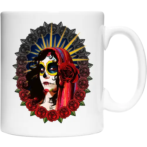 Frauenporträt mit Totenkopf-Make-up und Rosen - La Catrina, Frauenporträt, rote Rosen, Volkstradition, farbenfrohe Kunst, bunter Schleier, kulturelle Symbolik, lebendige Illustration, Blumenrahmen, markierte Augen, folkloristischer Stil, Ahnenfeier, lateinamerikanische Kunst, künstlerisches Porträt, Popkultur - Keramiktasse