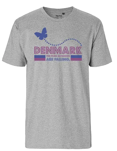 Denmark the plum blossoms are falling - Fairtrade T-Shirt