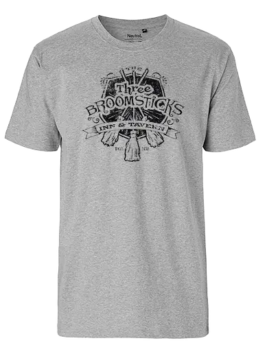 Three Broomsticks - magic, magie, wizard, besen, bär, broomstick, hotel, inn - Fairtrade T-Shirt
