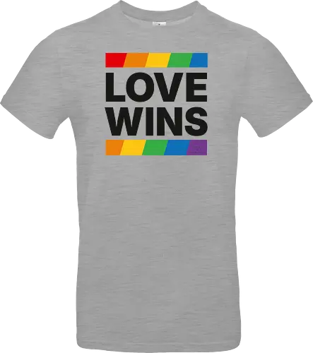 LOVE WINS - schwarz - Standard T-Shirt