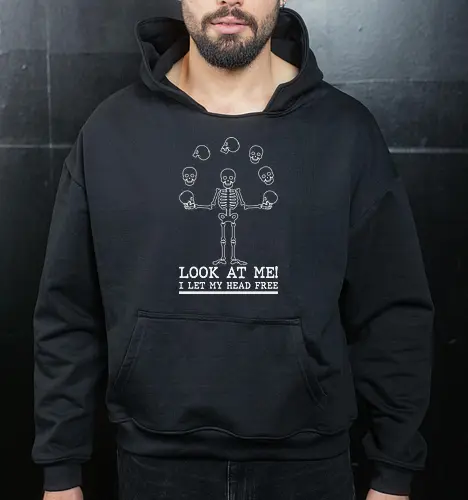 LOOK AT ME! I LET MY HEAD FREE.