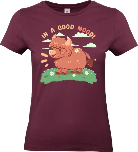 In a good MOOd - cow, happy, cute animal, highland cow, funny, good mood, kawaii, wholesome, cute cow, happy highland cow, brown cow, Scotland, Scottish, soft colours, soft art style, Kuh, glücklich, niedliches Tier, Hochlandkuh, lustig, gute Laune, gesund, niedliche Kuh, glückliche Hochlandkuh, braune Kuh, Schottland, schottisch, weiche Farben, weicher Kunststil - Standard T-Shirt (Women)