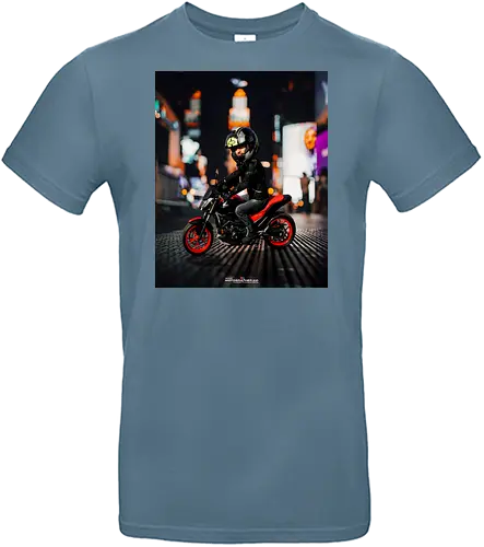 Päsc mit Bubble Head - BikerStyle, MotoLife, RideHard, MotorcycleLover, TwoWheelsOneLove, BikerGear, MotoVibes, RideOrDie - Standard T-Shirt