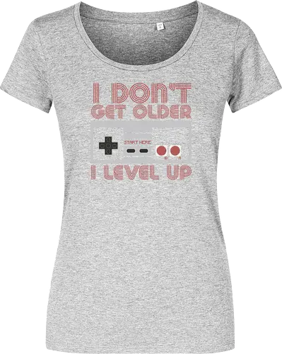  I don't get older, I level up - retro gaming, controller, level up, aging humor, vintage, nostalgia, video games, gaming culture, phrase, typography - Women T-Shirt