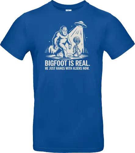 Bigfoot is real. He just hangs with aliens now