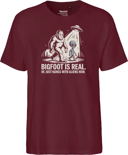 Bigfoot is real. He just hangs with aliens now