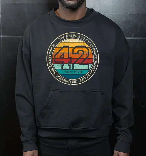 Forty two vintage - retro, rebel, 70s, movies, films, date, galaxy, star, marvin, The Hitchhiker's Guide to the Galaxy - Cropped Sweatshirt