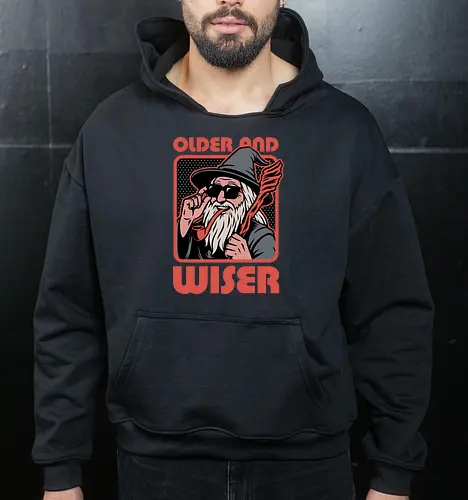 Old Wise Wizard Pop Art - Middle Age, Middle Earth, Grey, Cool, Wiser, Wise, Older, Old, Adventure, Fantasy, Books, Book, Bookworm, Retro, Retro Vintage, Vintage, Medieval, Magic, Magical, Wizard Hat, Wizard, Pop Culture Wizard, Witchcraft, Sorcery, Sorcerer, Fun, Funny, Meme - Cropped Hoodie