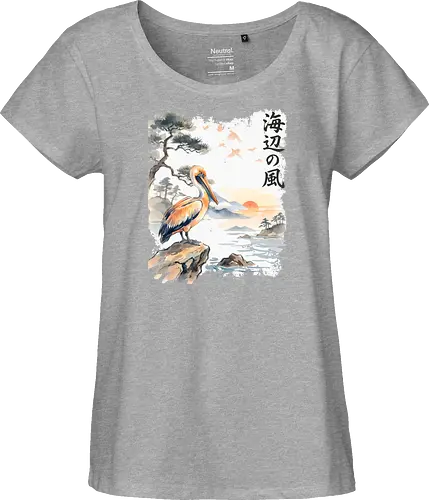 Japanischer Küstenvogel – Sumi-e Landschaft & Naturkunst - Pelikan, Küstenvogel, Japanische Landschaft, Sumi-e, Aquarell, Vogelkunst, Meer, Zen, Naturmotiv, Asiatische Kunst, Wildlife, Sonnenuntergang, Japan Stil, Wandkunst, Illustration - Fairtrade Girl Shirt