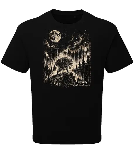 Jimothy Waschbär – Seattle Feral Legend Vintage im Mondlicht - Jimothy, Waschbär, Seattle, Ballard, Washington, Pacific Northwest, Vintage, Retro, Vollmond, Wald, Space Needle, Kupferstich, Natur, Wildlife, Abenteuer - Oversize T-Shirt