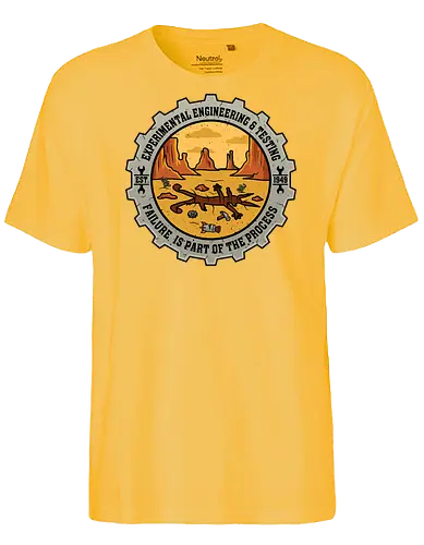 Experimental Engineering – Failure Is Part Of The Process - Ingenieur, Engineering, Cartoon, Coyote, Experiment, Failure, Tech, Humor, Lustig, Geschenk, Vintage Badge, Science, Erfinder, Geek, Nerd - Fairtrade T-Shirt