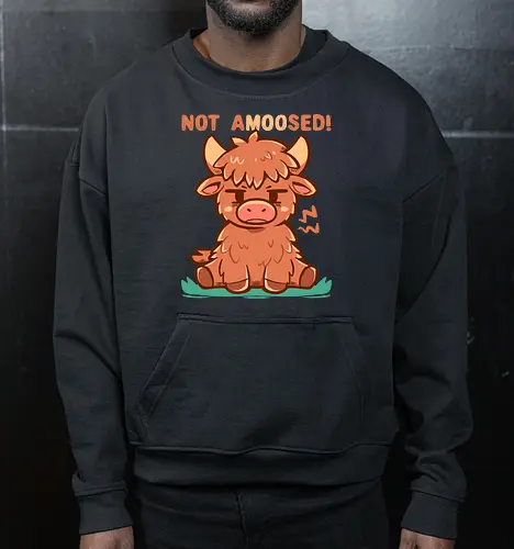 Not aMOOsed  - funny animal, sarcastic, unimpressed cow, grumpy cow, moo pun, amüsiert, Kuh, nicht, highland cow, cow, funny cow, cow lover, cow lover, cute cow art, farm animal - Cropped Sweatshirt