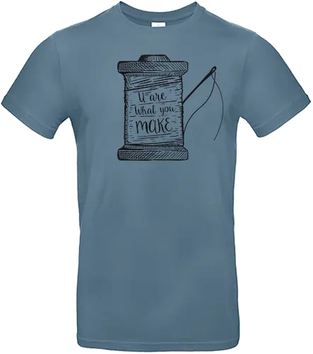 u are what you make - schwalbenliebe, design, nähen, nähmaschine - Standard T-Shirt